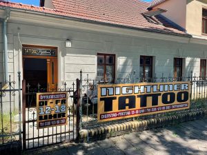 Modernes Tattoo Studio in Berlin – professionelles Team für individuelle Tattoos, Realistic- und Fine Line-Stile in entspannter Atmosphäre. © Nightliner Tattoo Berlin